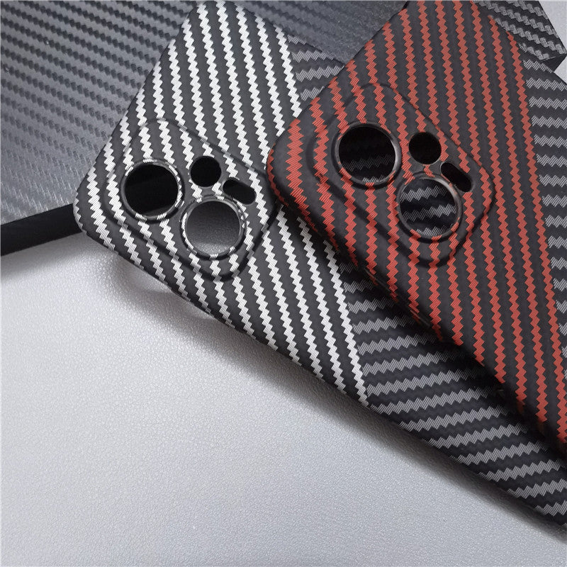 Luxus Ultra-Dünne Karbonfaser-Matte Hülle für Apple iPhone 17/17 Air, 16/16e, 15, 14, 13 Pro Max Plus | Stoßfeste Hart-PC Abdeckung mit Kratzfestem & Fingerabdruckfreiem Schutz